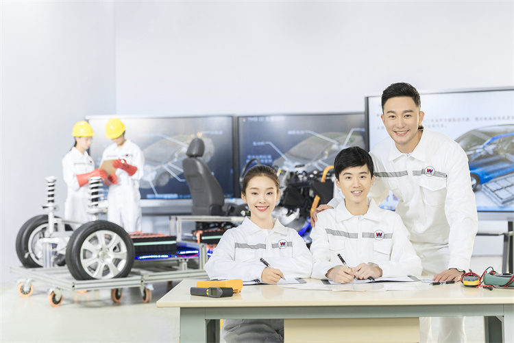 中考焦慮退！退！退！成績不理想，如何在擇校黃金期快速選擇適合自己發展的專業？