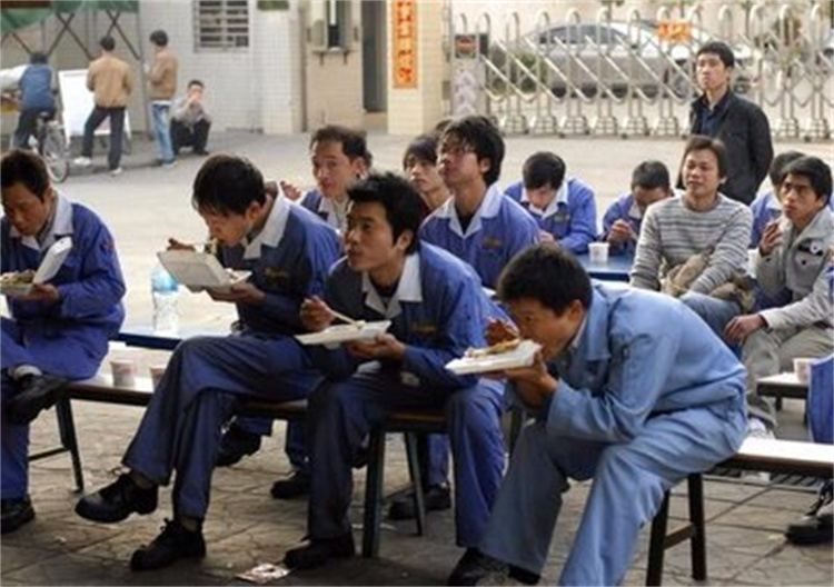 初中畢業生的三條出路！選擇最適合自己的那一條！