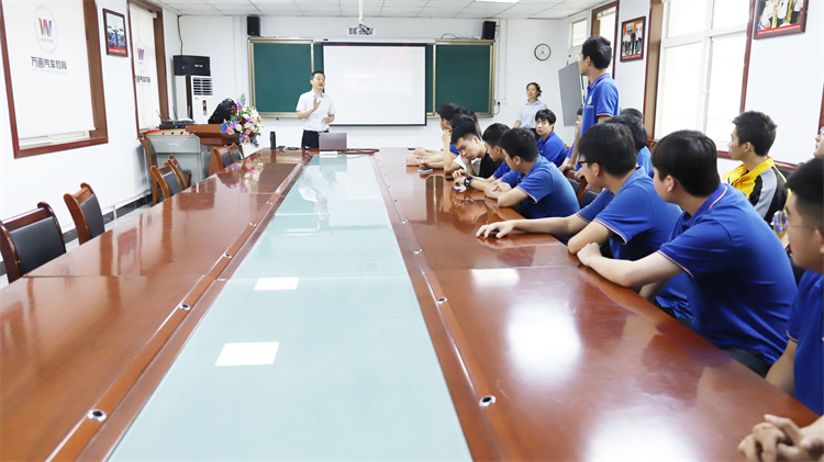 西安恒泰汽車專場招聘會在西安萬通圓滿舉行