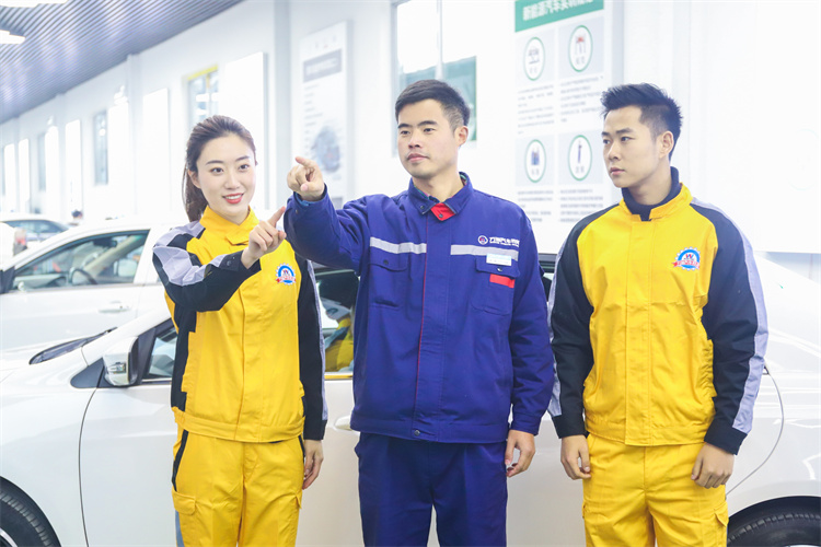 看這兒！汽車類專業2025九大就業方向！