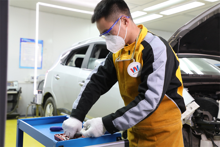 為什么勸現在的年輕人要學一門技術？年輕人學技術有哪些好處？?