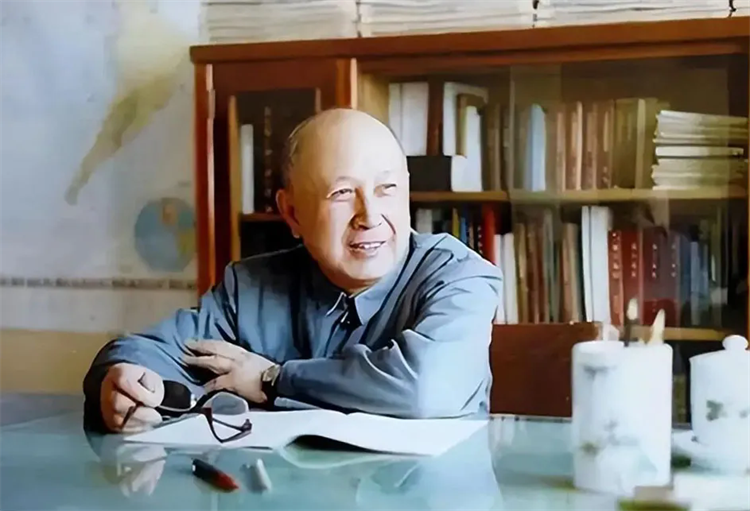 錢學森30年前手寫信曝光：關于新能源汽車的“神預言”