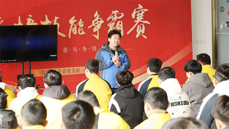 掌握前沿技術，馭見未來 ——連順自動變速箱專修技術總監走進西安萬通，共話汽車行業新未來