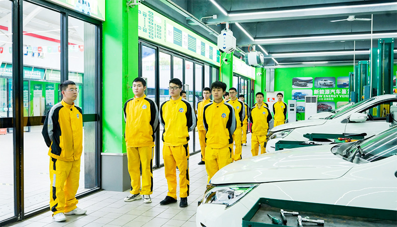 西安新能源汽車維修培訓學校有哪些，新能源主要學什么？就業方向有哪些？