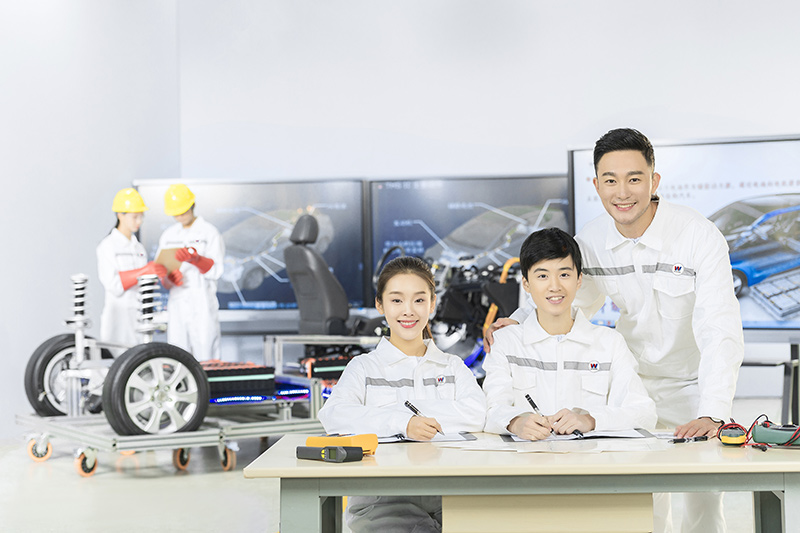 中考300多分能上什么學校？萬通汽車學校助你成就職業夢想