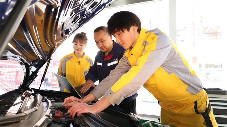 分數剛夠普通大專？這條出路，或許更適合你！