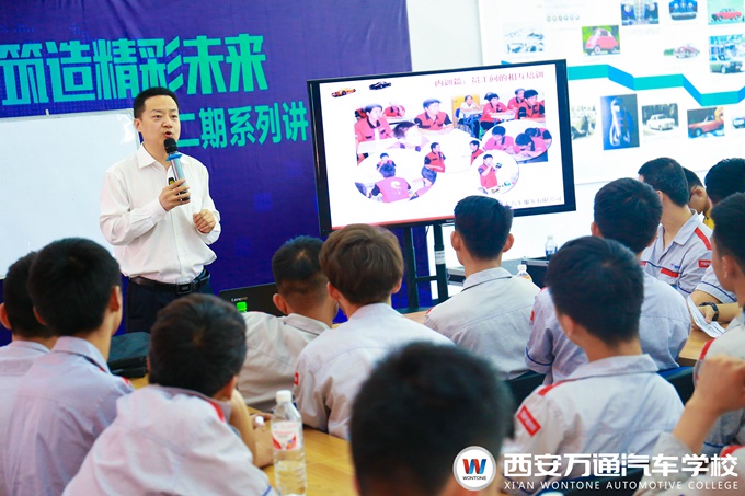 企業進校預定人才 西安萬通學子畢業即就業