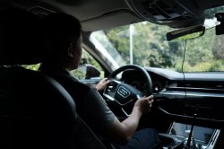 為什么要親自去4S店看車呢？