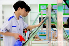 來西安萬通學習汽修鈑噴美  實現創業當老板