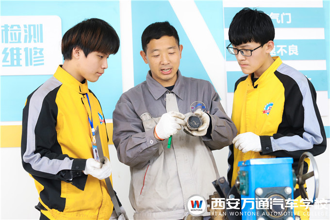 在汽修培訓學校學汽修，學費多少錢？