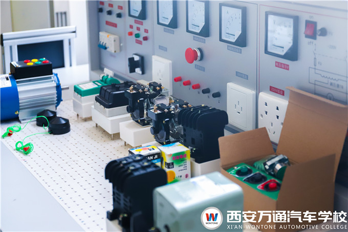 電工證要怎么考？電工培訓，電工培訓學費多少錢？