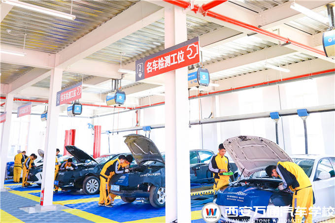 2020難就業？來西安萬通學汽修快速高薪就業！