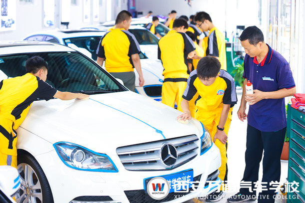 西安萬通汽車學校三膜培訓班火熱招生中！