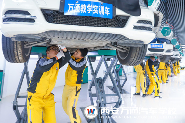 職業教育發展備受關注！來萬通，變身熱門高級技能人才！