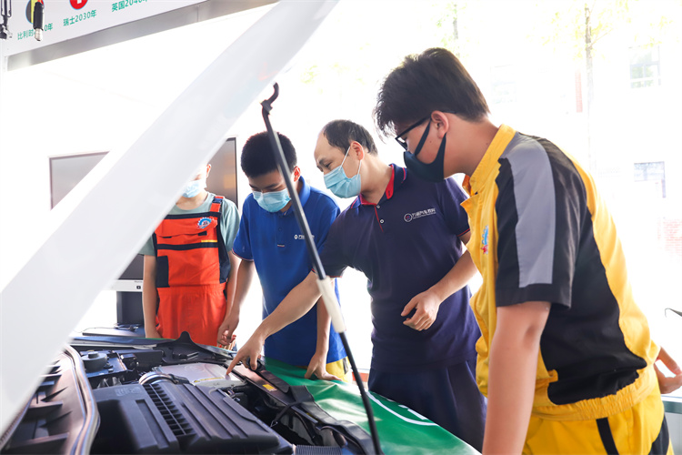 純技能精修|新能源汽車檢測與維修技師