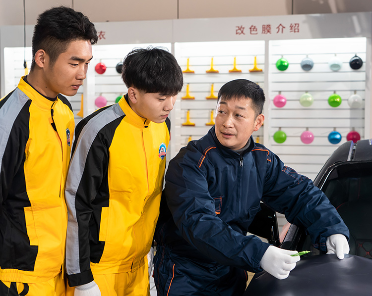 想要2023的完美開局，就從學習汽車美容開始吧！