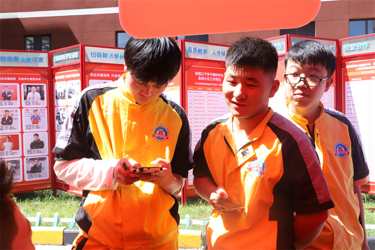 就地成團——西安萬通社團&學生會納新開始啦！