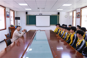 校企合作 學子更多發展 ——陜西博宏汽車來我校開展專場招聘會