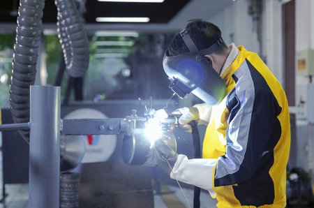 西安考焊工證在哪里報名，西安電焊工培訓機構