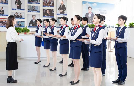 高中畢業找工作干點什么合適，高中退學能干嘛？高中生職業規劃