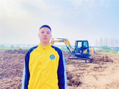 堅定內心最真實的選擇，做最好的自己      ——西安萬通汽車學校新生羅偉