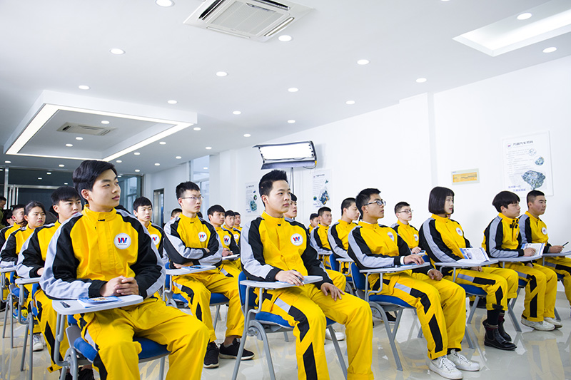 高中畢業擇校：什么是對口升學、高職單招、五年一貫制？